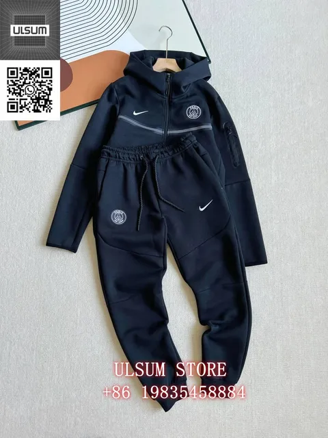 Nike × Paris Saint-Germain Tech Fleece Hoodie and Joggers PSG