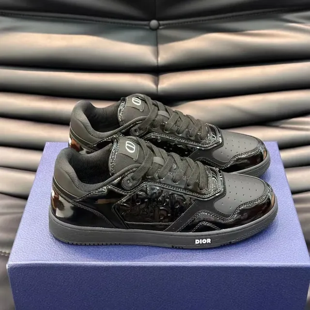 Dior sneakers