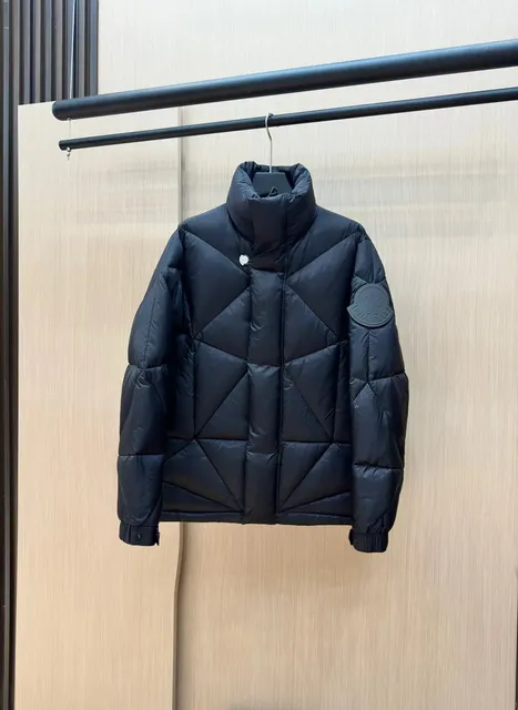 Moncler Quilted Puffer Jacket Diamond Quilted