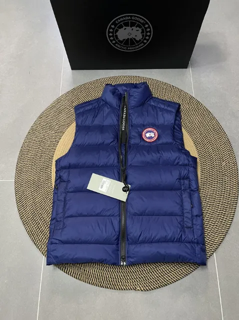Canada Goose Puffer Vest Classic Fit