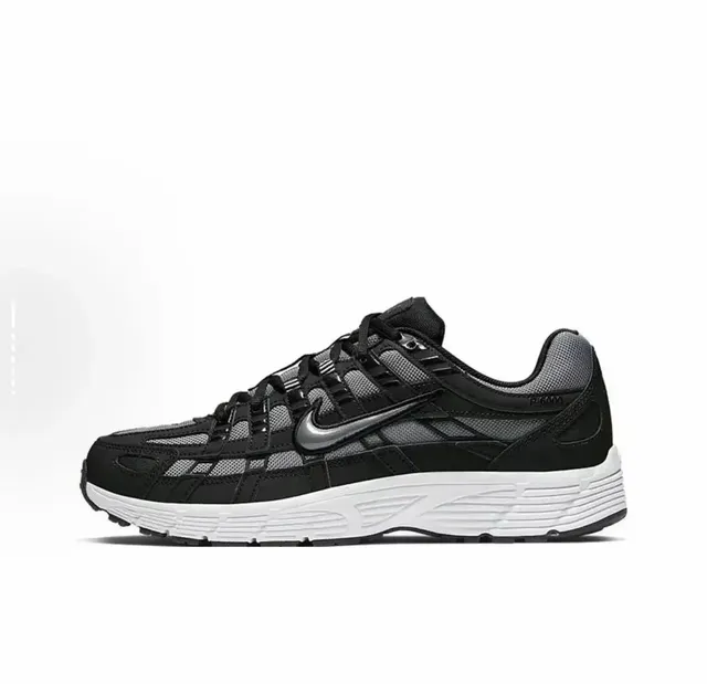 Nike Air Max Plus Triple Black
