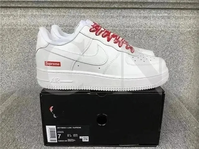 Nike Air Force 1 Low Supreme Box Logo