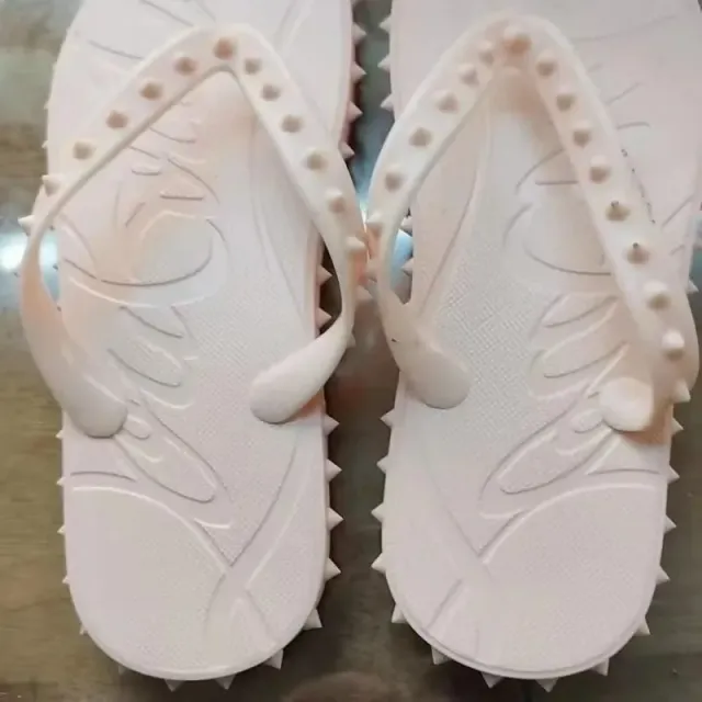 浅粉
