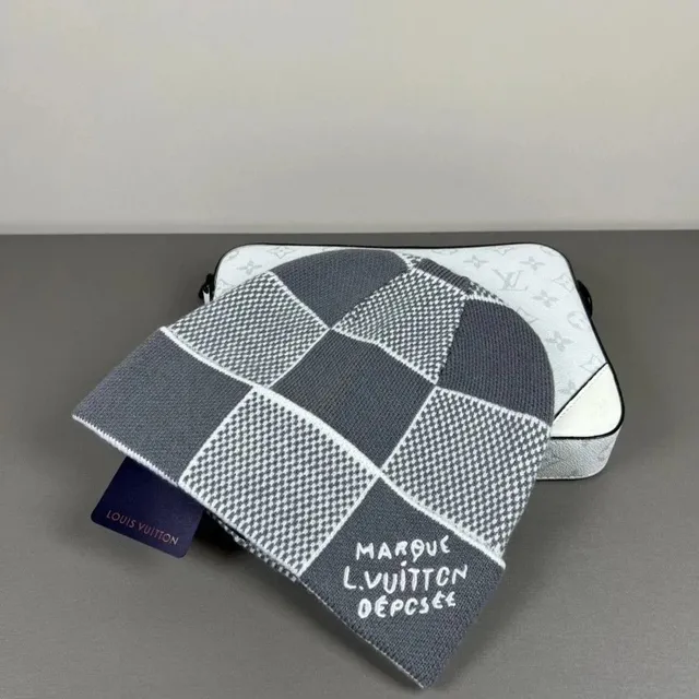 35-浅灰