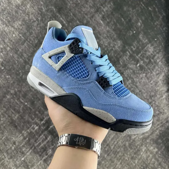 Air Jordan 4