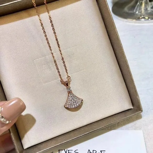 Bulgari Serpenti Fan Pendant Pavé Diamond