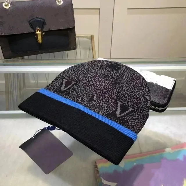 Louis Vuitton Monogram Knit Beanie Speckled LV Print