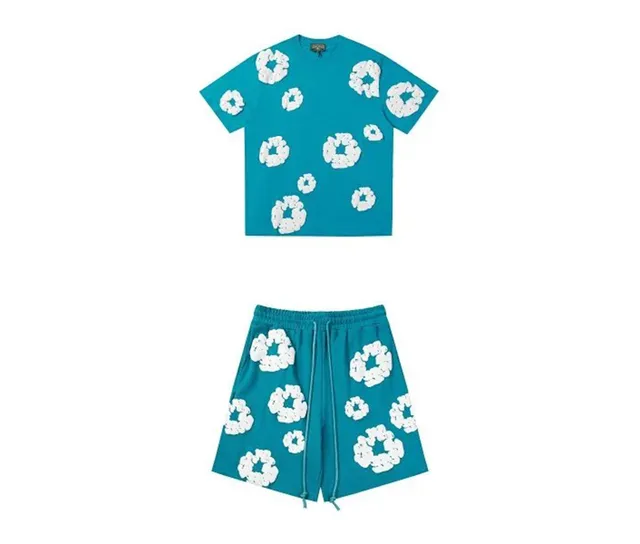 Balenciaga sets Floral Appliqué