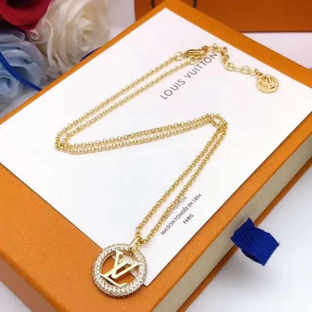 Louis Vuitton LV Circle Pendant Necklace Crystal-Embellished