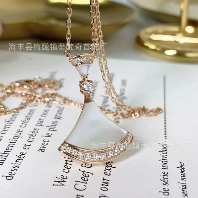 白贝母