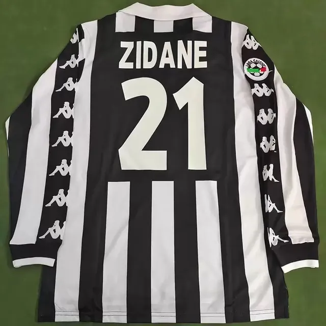 99-00 Juventus home court No. 21