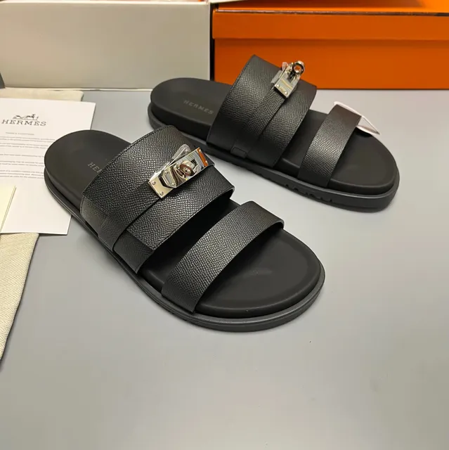 Hermès Oran Sandal Epsom Leather with Palladium Hardware