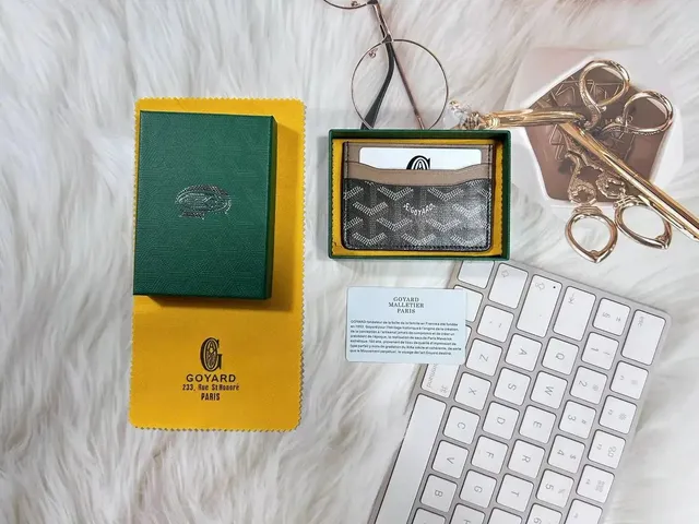 Goyard Card Holder Chevron Print