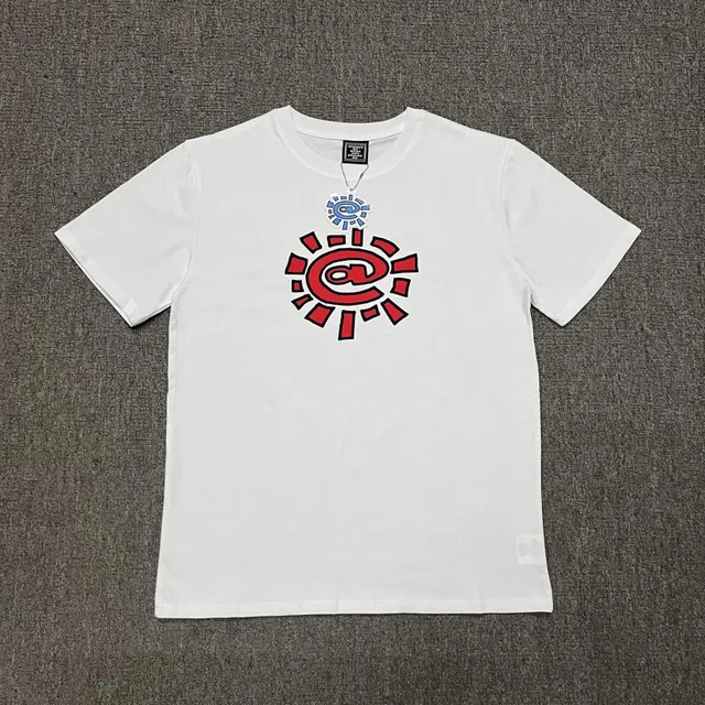 AD04 白红