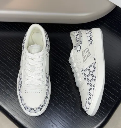 Givenchy GV3 Low GG Print