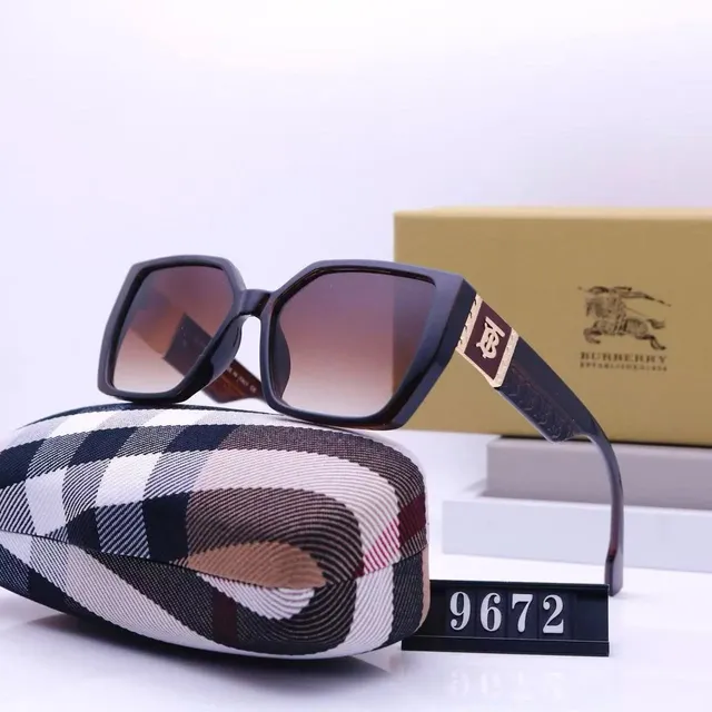 Burberry Square Sunglasses Checkered Case
