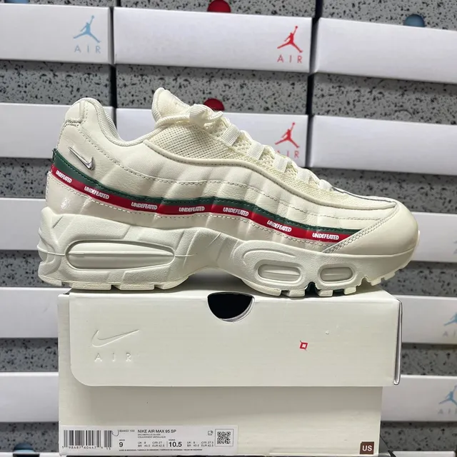 Nike Air Max 95 SP Undefeated