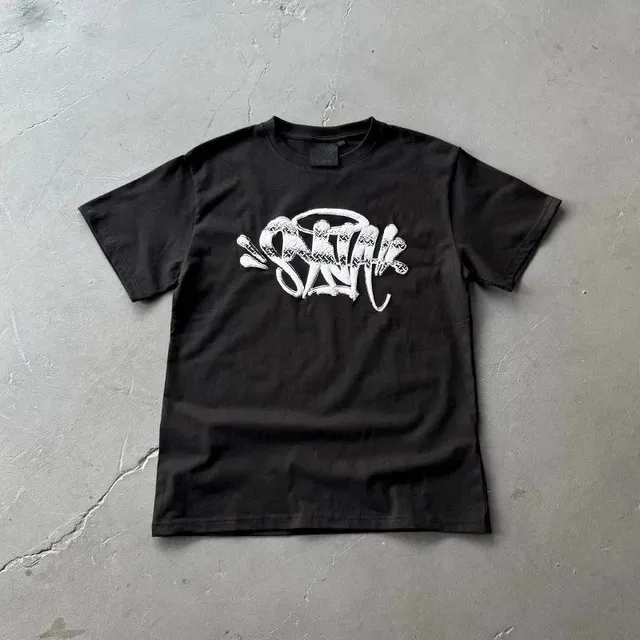 Syna World Graphic Tee Snake Logo