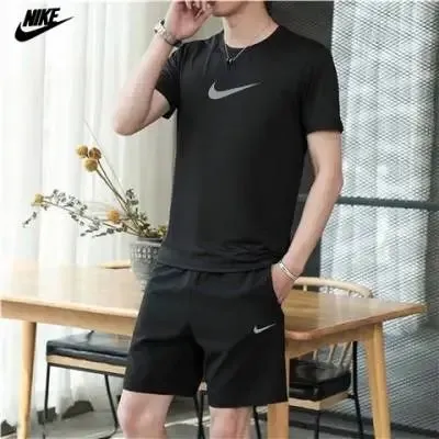 Nike Sportswear Tee Swoosh Logo