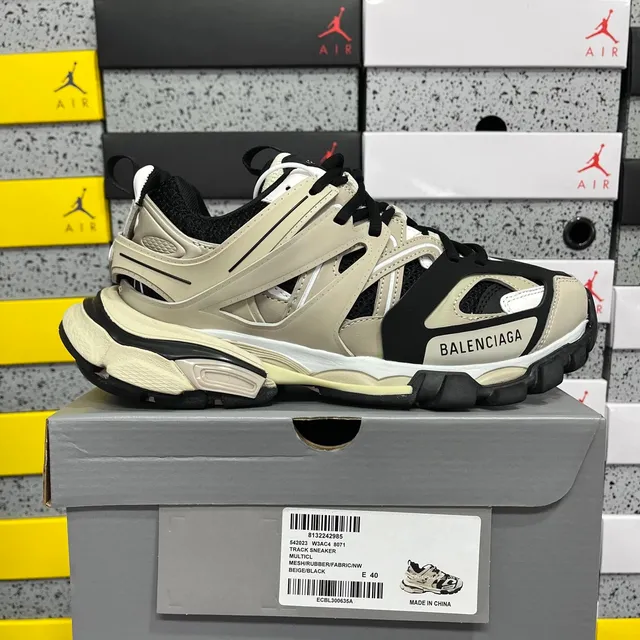 黑白卡其 C4 8071