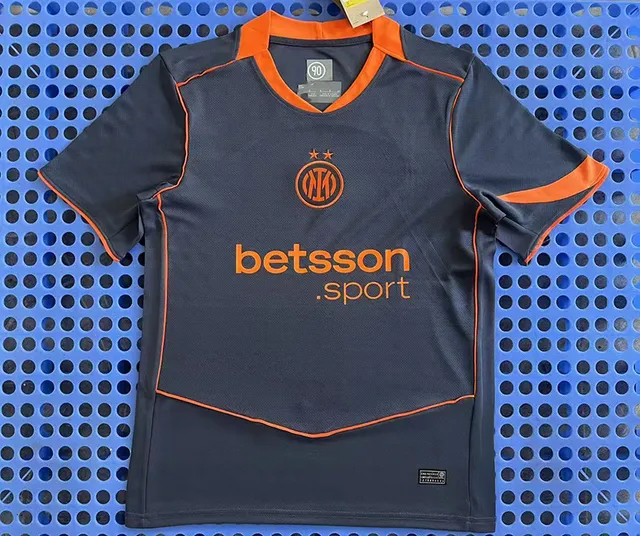25-26 Inter Milan second away
