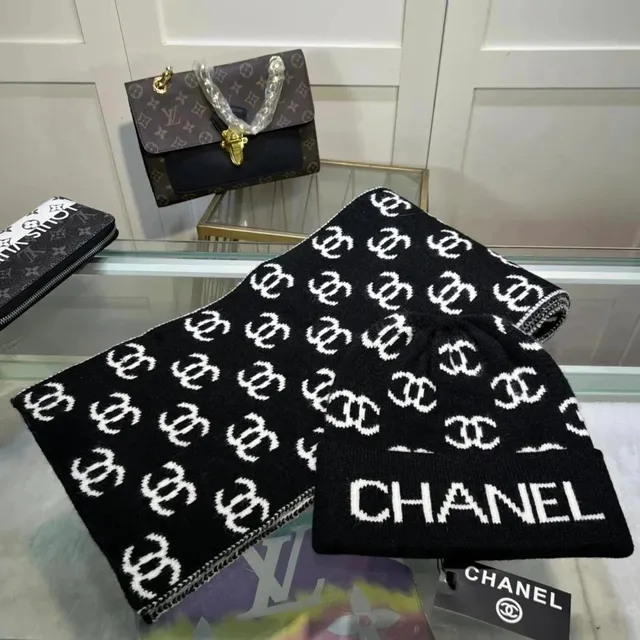Chanel CC Logo Knit Set Monogram Intarsia