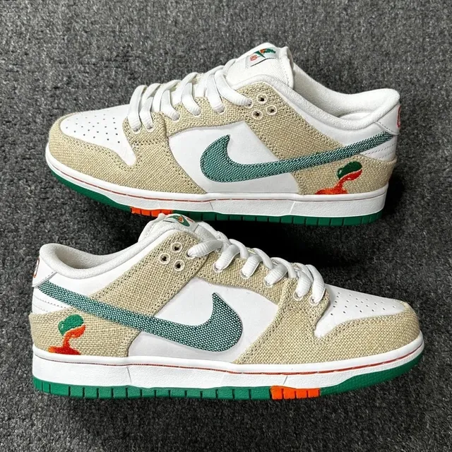Nike Dunk Low University of Miami