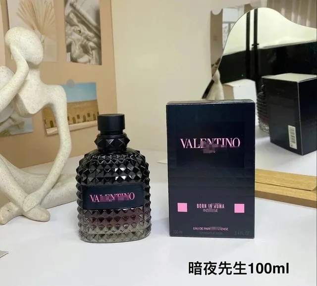 P38-Valentino Umo Born EDT Spray Men