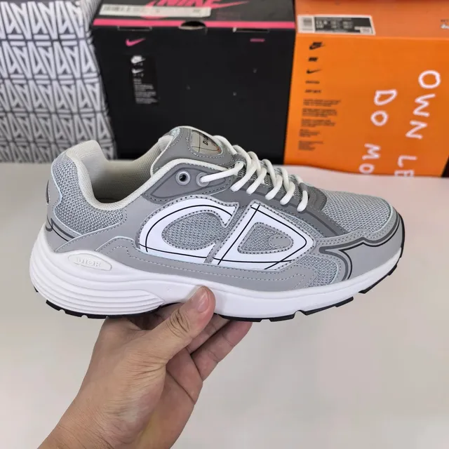 灰白
