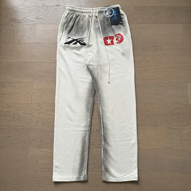 755 杏色