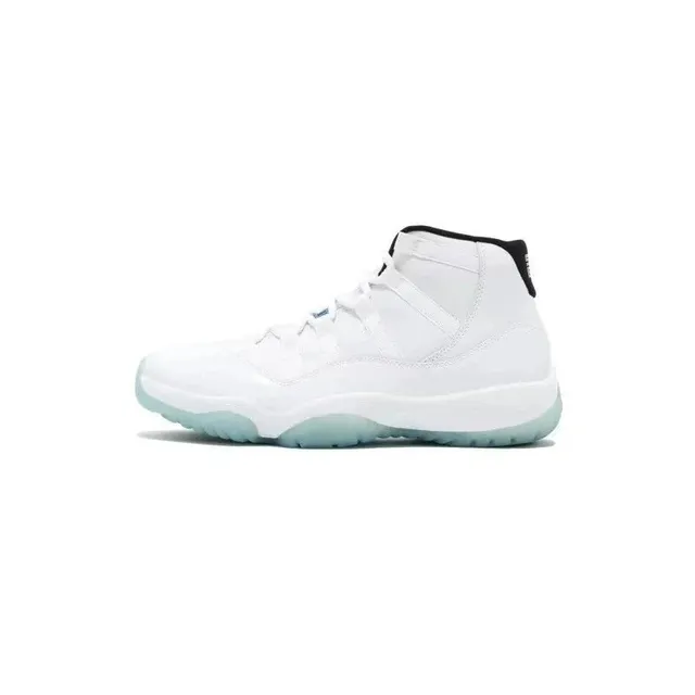 Air Jordan 11 Concord
