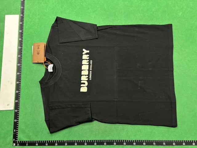 Burberry Logo T-Shirt Gold Logo