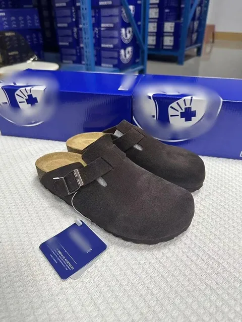 Birkenstock Boston Clog Suede Brown
