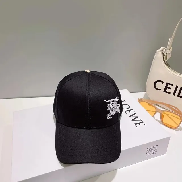 Loewe Baseball Cap Embroidered Knight Logo