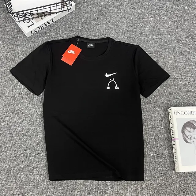Nike T-Shirt Smiley Swoosh