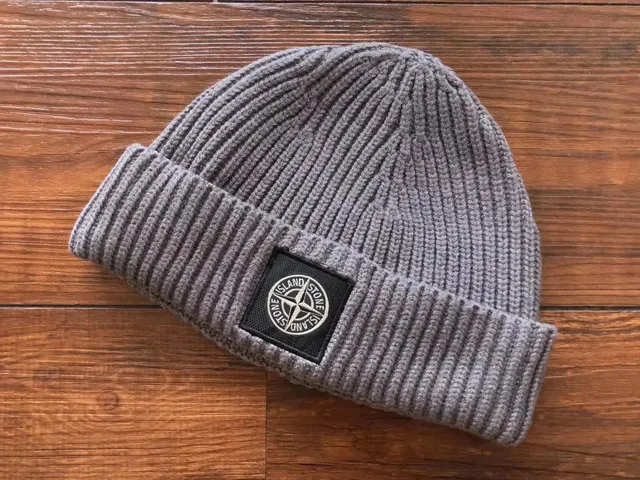Stone Island Ribbed Beanie Compass Patch