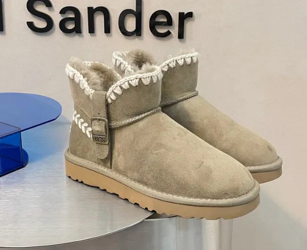 UGG Mini Bailey Button Triplet Shearling Trim