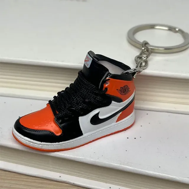 11. Black buckle broken