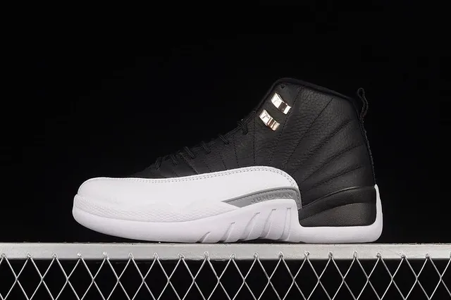 Air Jordan 12 Taxi