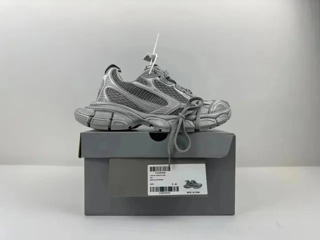 Balenciaga Triple S Reflective