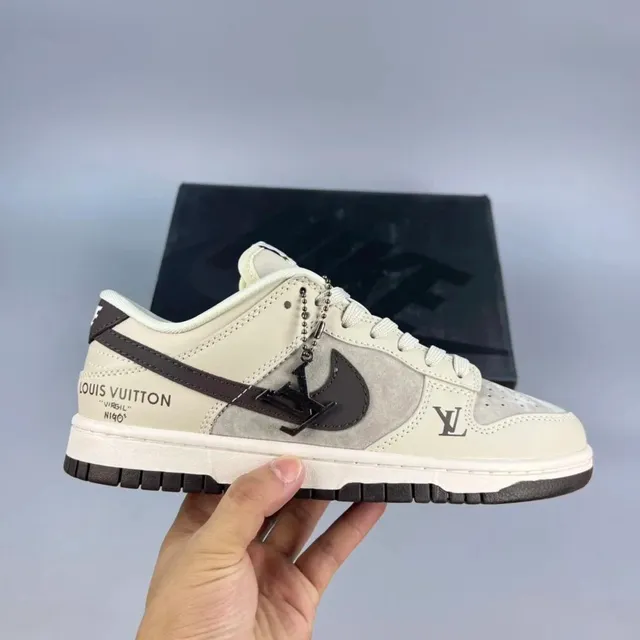 Nike × Louis Vuitton Dunk Low