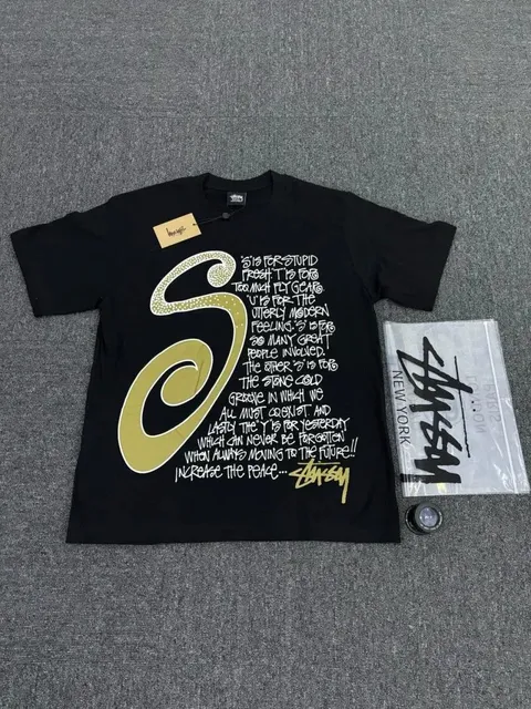 Stüssy Graphic T-Shirt S Logo Script Print