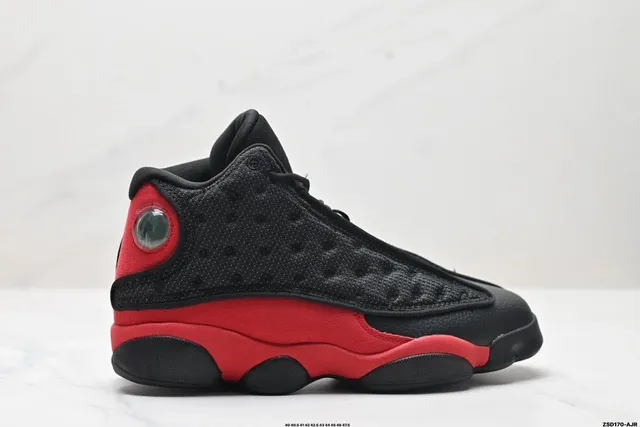 Jordan sneakers Bred