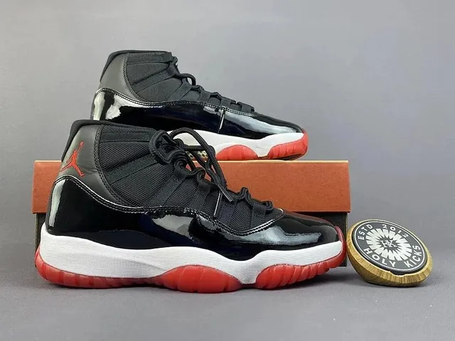 Air Jordan 11 Bred