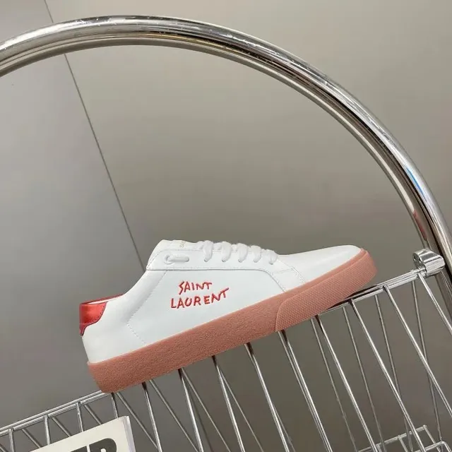 Saint Laurent SL/10 Script Logo