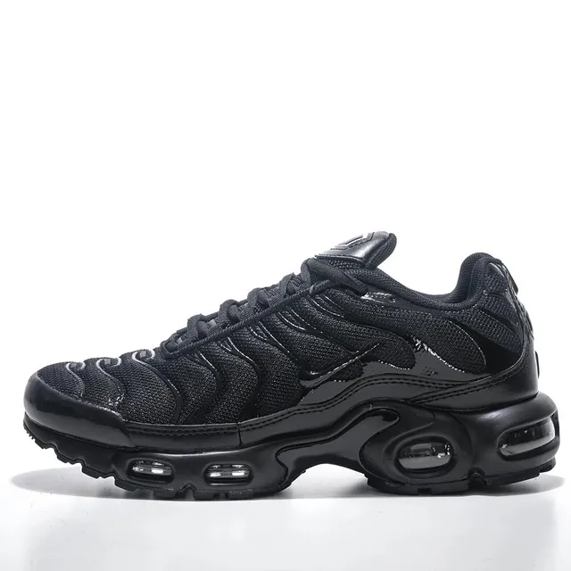 Nike Air Max Plus Triple Black