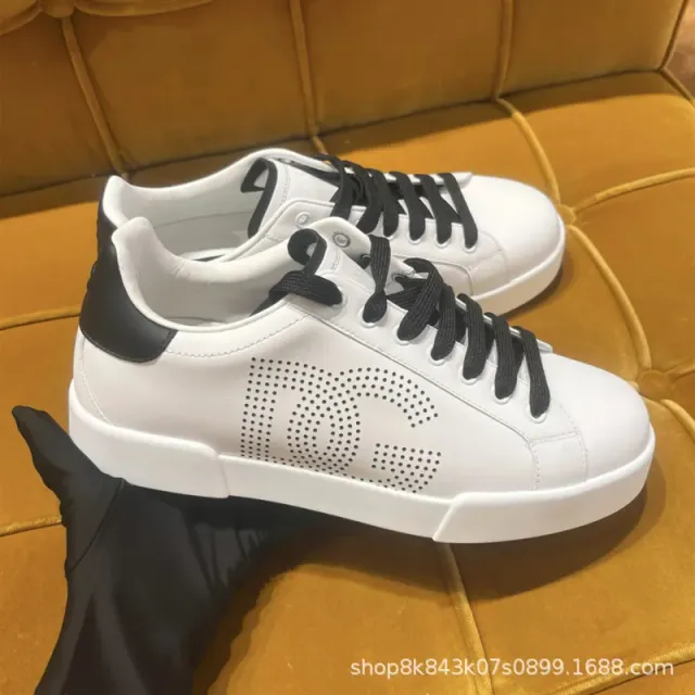 Dior B22 Low Perforated Logo