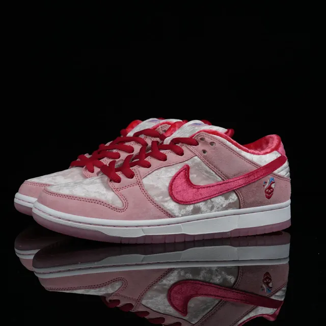 Dunk SB 粉白-CT2552-800