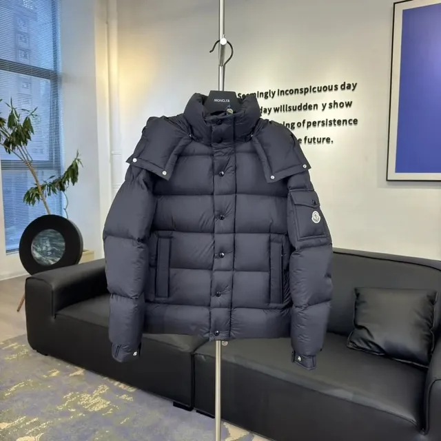 Moncler Puffer Jacket Detachable Hood