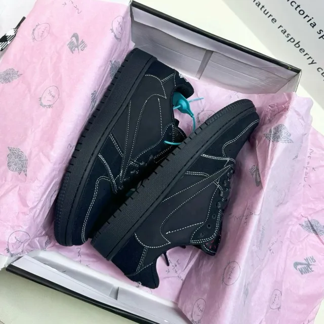 Air Jordan 1 Low Off-White Black